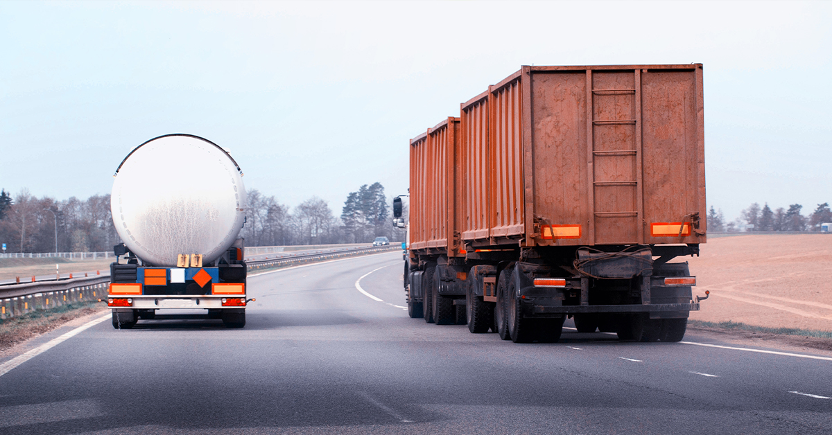 Monitor driver behavior with GPS Tracking for fleets